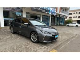 TOYOTA - COROLLA - 2021/2022 - Cinza - R$ 124.000,00