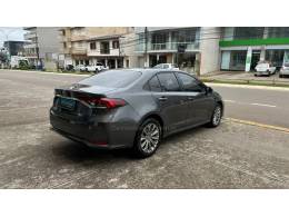 TOYOTA - COROLLA - 2021/2022 - Cinza - R$ 124.000,00