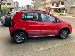 VOLKSWAGEN - CROSSFOX - 2011/2012 - Vermelha - R$ 41.000,00