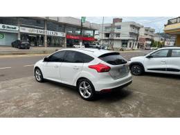 FORD - FOCUS - 2018/2018 - Branca - R$ 69.000,00