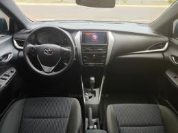 TOYOTA - YARIS - 2020/2020 - Prata - R$ 78.500,00